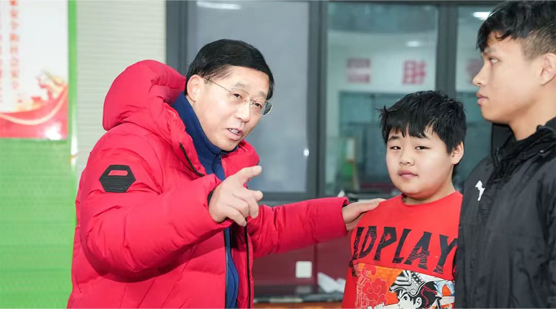 使得八卦讨