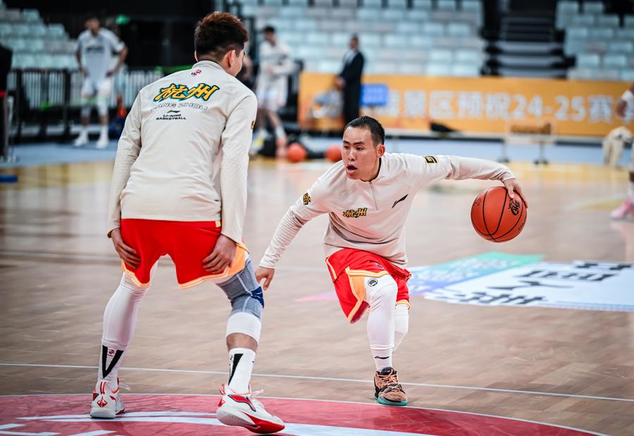 曼城以摧枯